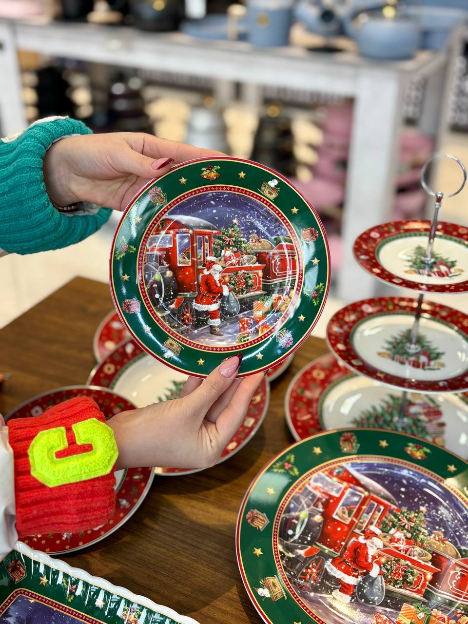 پیش دستی تکی در دورنگ سبز و قرمز کریسمسی بابانوئل